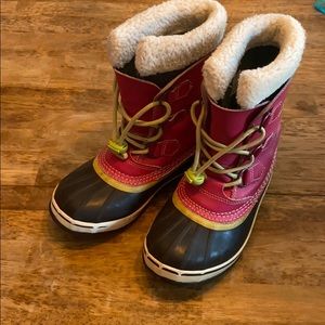 Girls Sorel winter boots size 3 with liner